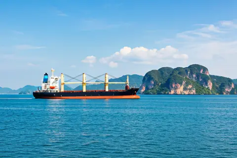 เรือขนส่งสินค้าทางทะเล - การขนส่งสินค้าทางเรือ