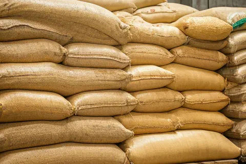 Agricultural raw materials wholesale - Farm produce and crops